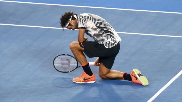 Nach der Entscheidung wurde Federer von Emotionen überwältigt.