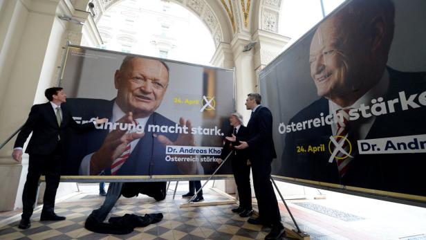 ÖVP-Generalsekretär Peter McDonald, Kampagnenleiter Thomas Kratky und Wahlkampfmanager Karl Nehammer.