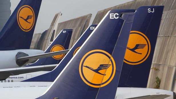 FILES-GERMANY-AVIATION-LUFTHANSA