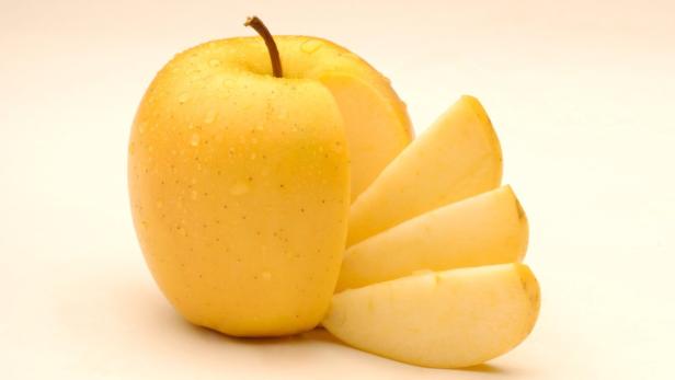 &quot;Arctic Apple&quot;: Nichts kann die weiße Farbe des Fruchtfleisches trüben.