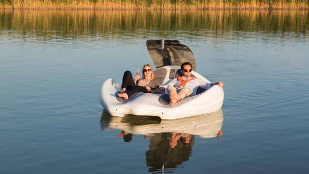 Schwimmende Insel aus Österreich sticht in See