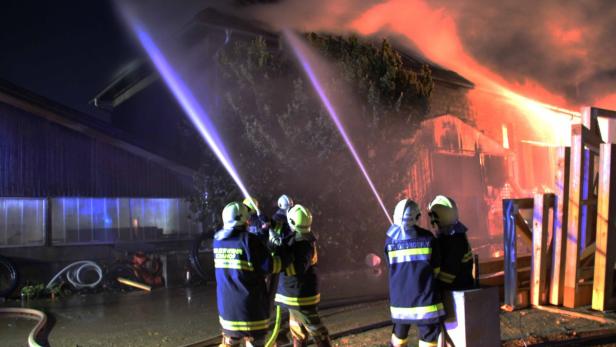 Strohlager auf Krahofer Bauernhof hatte Feuer gefangen