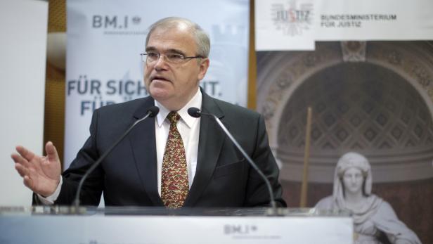 Wolfgang Brandstetter, Justizminister