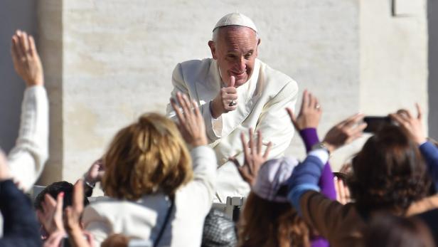 Sein offenes Auftreten bringt Papst Franziskus jede Menge Sympathien ein.