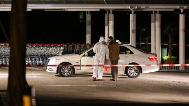 Die Taxifahrerin wurde auf einem Parkplatz der Firma Bellaflora in Gunskirchen erstochen aufgefunden.