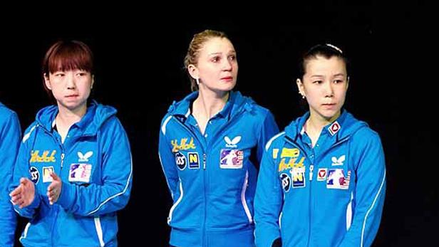 Traurig nach dem Finale: Fan Ying, Daniela Dodean und Li Qiangbing.