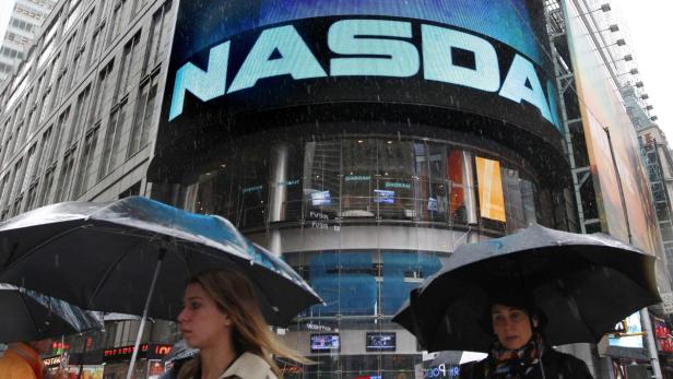 Regnerischer Tag vor dem Nasdaq-Gebäude in New York.