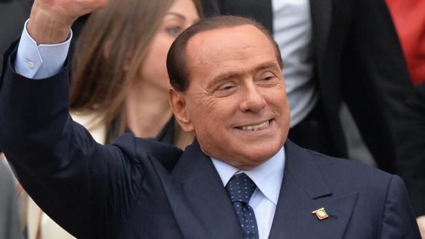 Berlusconi will wieder verstärkt Fäden in Italiens Politik ziehen