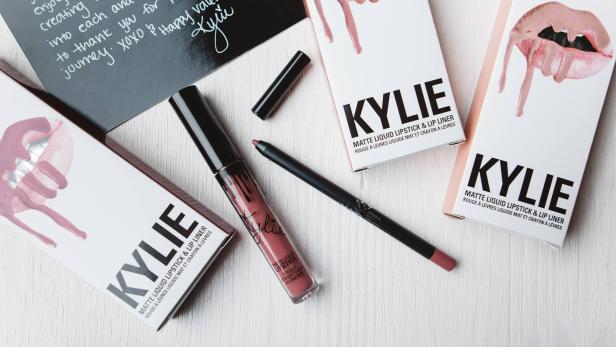 Worth the Hype? Kylie Jenners Lippenstifte im Test