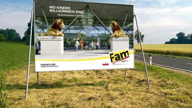 Eine Werbetafel für das Familienland Oberösterreich mit dem Slogan „Wo Kinder willkommen sind“.