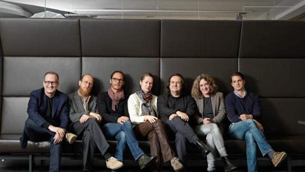Edmund Hochleitner (Wien Nord), Michael Dobesch (Wunderknaben), Alexander Zelmanovics (Goldene Hirschen Wien), Gerda Reichl-Schebesta (TBWA\Wien), Dieter Pivrnec (Lowe GGK), Karin Kammlander, Alistair Thompson (Demner, Merlicek &amp; Bergmann) (c: thums m.)