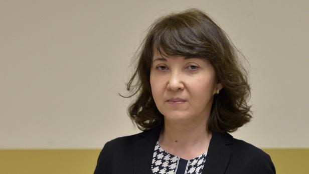 Die Witwe Khasenova belastet Aliyev.