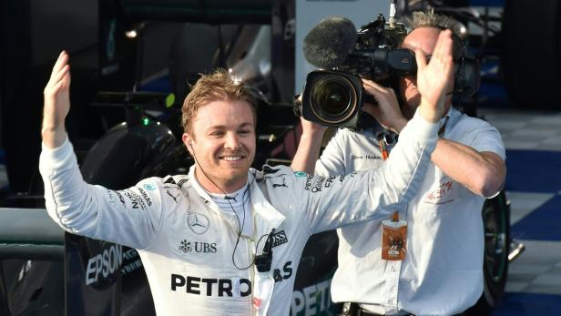 Die Hände zum Himmel: Sieger Nico Rosberg jubelt