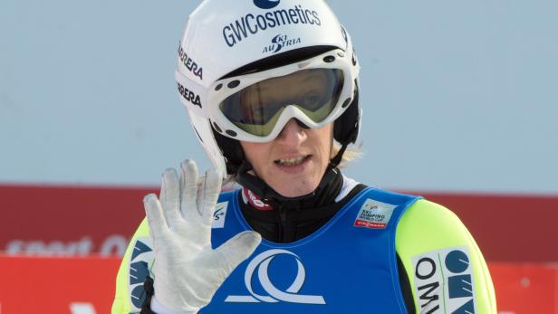SKISPRUNG-WELTCUP DER DAMEN IN HINZENBACH: WERTUNG