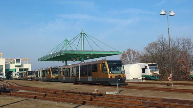 Frisch lackiert sind die Regio-Springer, die auf der Wachaubahn fahren werden.