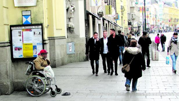 Der beinamputierte Mann vor der Ursulinenkirche verhielt sich unauffällig