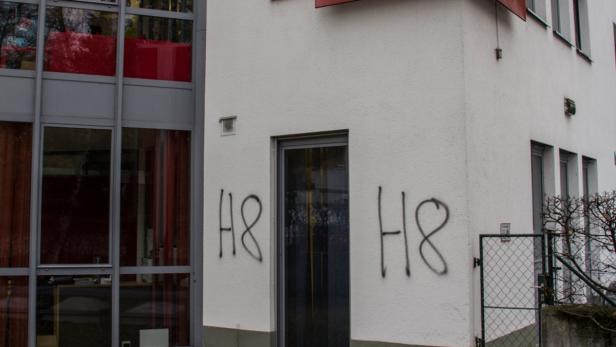 Die SPÖ-Parteizentrale in Salzburg wird immer öfter Ziel von rechtsradikalmotivierten Anschlägen.