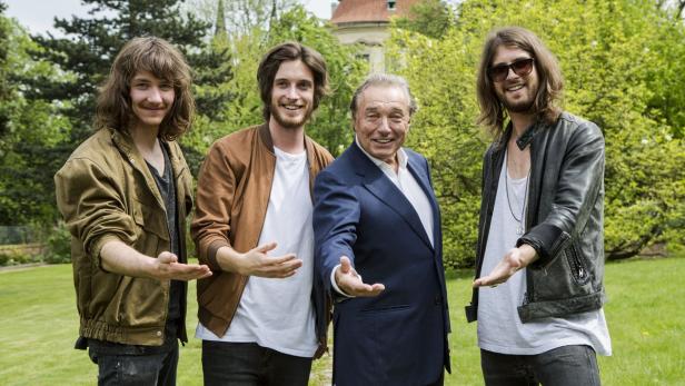 Österreichs Stars „The Makemakes“ trafen die tschechische Musiklegende Karel Gott.