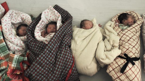 China: Babyhandel aus Gier und Verzweiflung