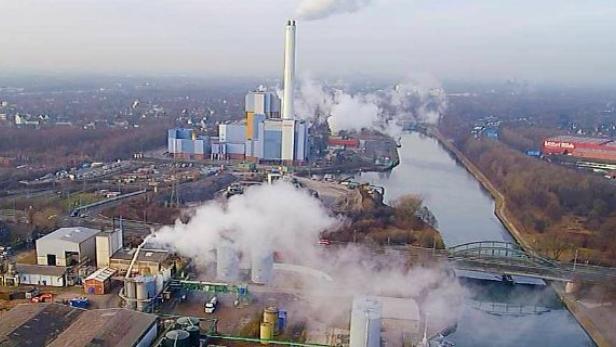 Chemieunfall: gefährliche Säurewolke in Oberhausen