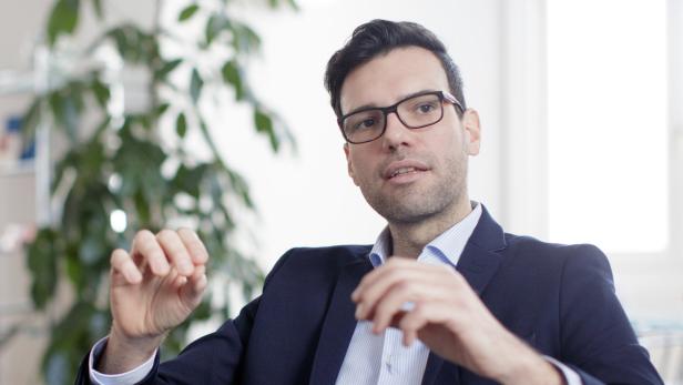 INTERVIEW MIT STADTSCHULRATSPRÄSIDENT HEINRICH HIM