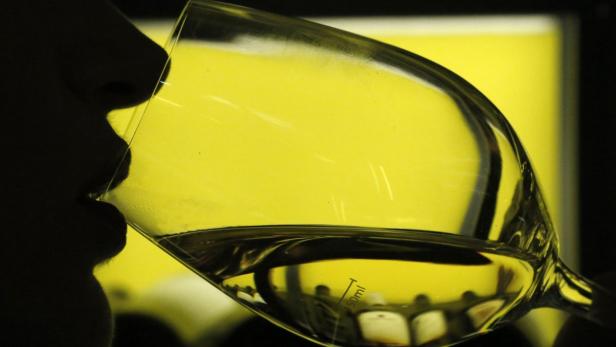 Klinik eröffnet "Weinbar" für todkranke Patienten