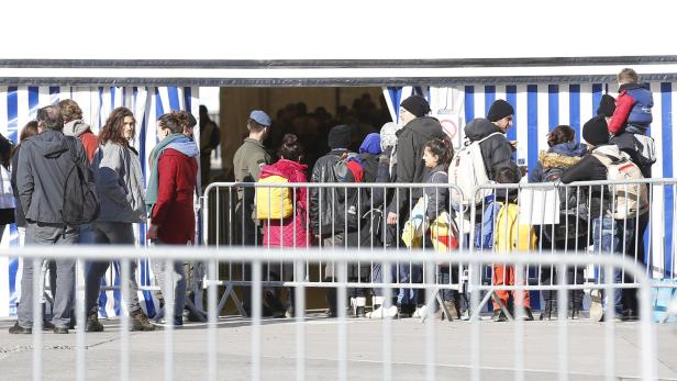 Durch Grenzmanagement-System soll Zahl der Flüchtlinge reduziert werden.