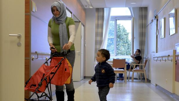 1300 Plätze für Flüchtlinge fehlen in Tirol. Kein anderes Bundesland ist weiter von der Erfüllung des Asylquote entfernt