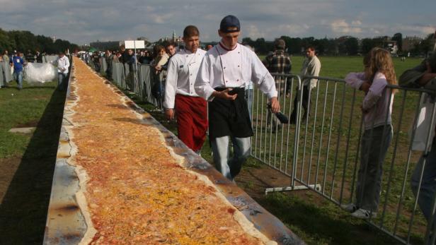 Kilometerfresser: 1000 Meter misst die längste Pizza der Welt.