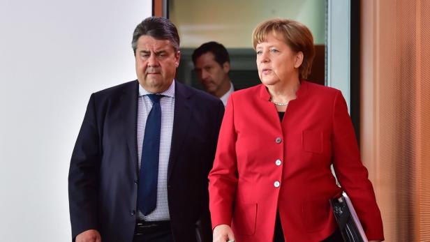 Angela Merkel (rechts) und SPD-Chef Sigmar Gabriel.