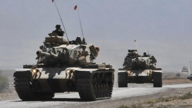 Türkische Truppen in Richtung Syrien