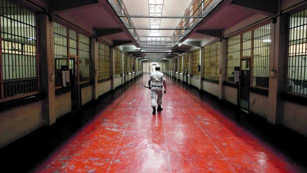 Das Klong-Prem-Gefängnis in Bangkok beherbergt derzeit rund 12.000 Insassen. Die Versorgung in ausländischen Haftanstalten ist meist lange nicht so wie in österreichischen Gefängnissen.