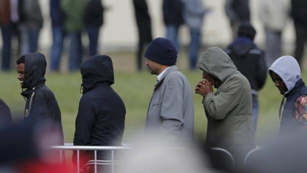 Migranten aus Afrika in Calais, Frankreich.