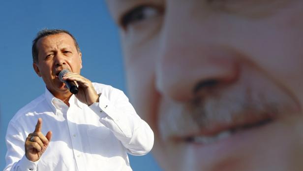 Am Sonntag wird gewählt, Erdogan kandidiert