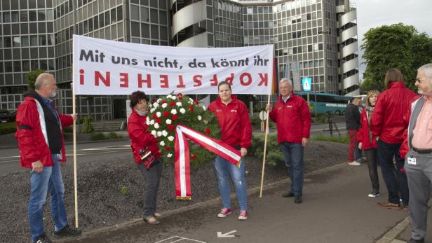 Bereits im Mai wurde in der Linzer Siemens VAI demonstriert. Die befürchtete Arbeitsplatz-Streichung hat sich inzwischen mehr als erfüllt.