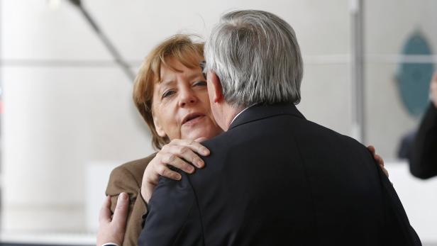 Kommissionspräsident Juncker mit der deutschen Kanzlerin Merkel.