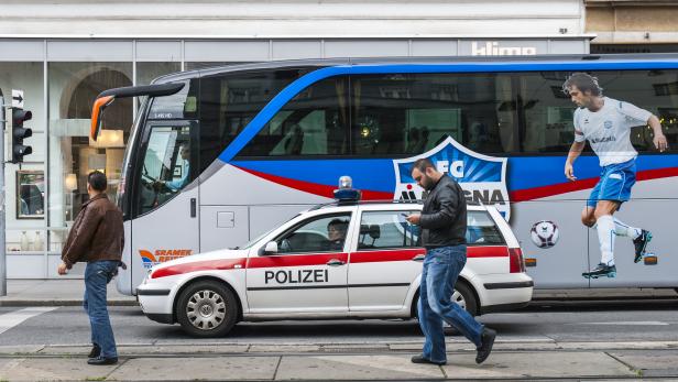 Ein waches Fotografen-Auge sammelt die Bilder der Stadt