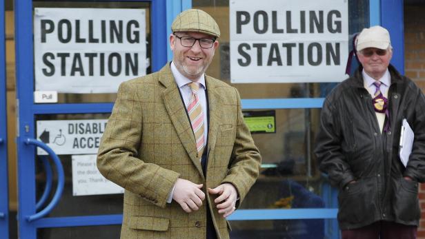 UKIP-Politiker Paul Nuttall hatte nur bei der Stimmabgabe gut lachen.