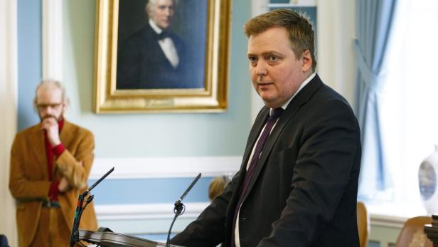 Iceland's Prime Minister Sigmundur David Gunnlaugs Islands Premierminister Gunnlaugsson gerät immer stärker unter Druck.