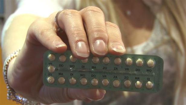 Frauen teilen Erfahrungen mit Pille im Netz
