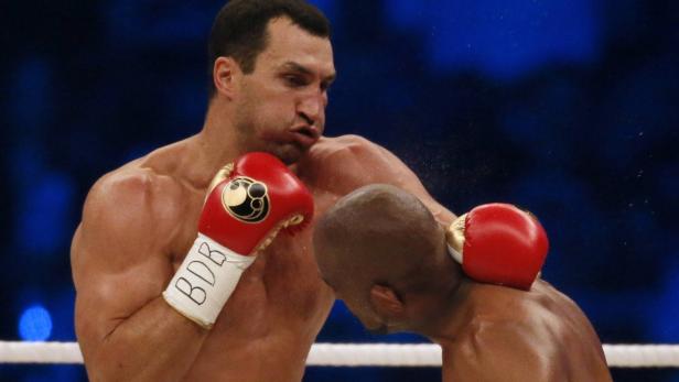 Klitschko schlägt Thompson k.o.