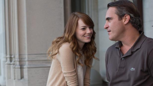 Emma Stone als junge Studentin, die sich in ihren Philosophie–Professor (Joaquin Phoenix) verliebt.