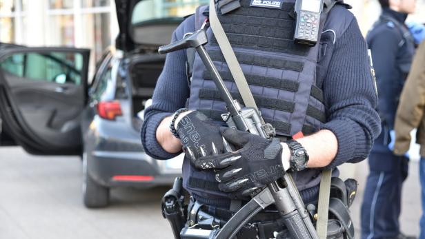 Heidelberg: Polizei schoss auf Mann nach Fahrt in Menschengruppe