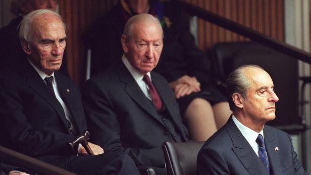 1999 im Parlament: Rudolf Kirchschläger (l.), Kurt Waldheim und Thomas Klestil (r.)