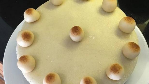 Instagram-Account wegen "Nippel"-Torte gesperrt