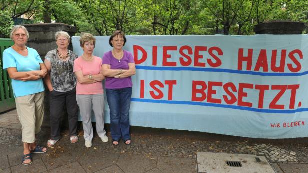 Senioren besetzen Berliner Villa