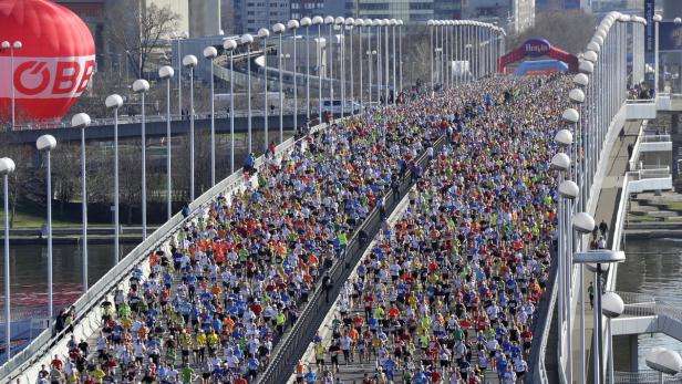 30. VIENNA CITY MARATHON 2013 Starkes Frauenfeld geht auf Streckenrekord los