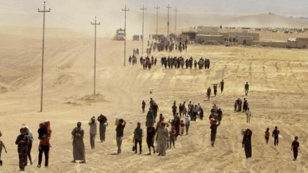 Unzählige Menschen flüchten vor den IS-Kämpfern
