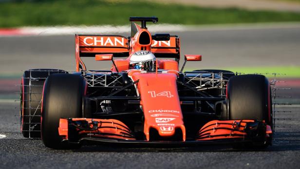 Neuer Anstrich: Der McLaren aus dem Jahr 2017 wirkt noch ungewohnt..