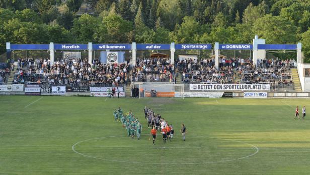 Sportklub: Schwarz-weiß lebt grau in grau